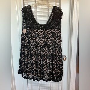 Black lace with pink underlay top.